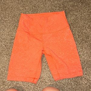 Wonder under 7” biker shorts